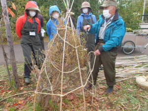 講師の鮫島宗俊さん