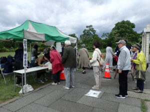 引換受付の様子