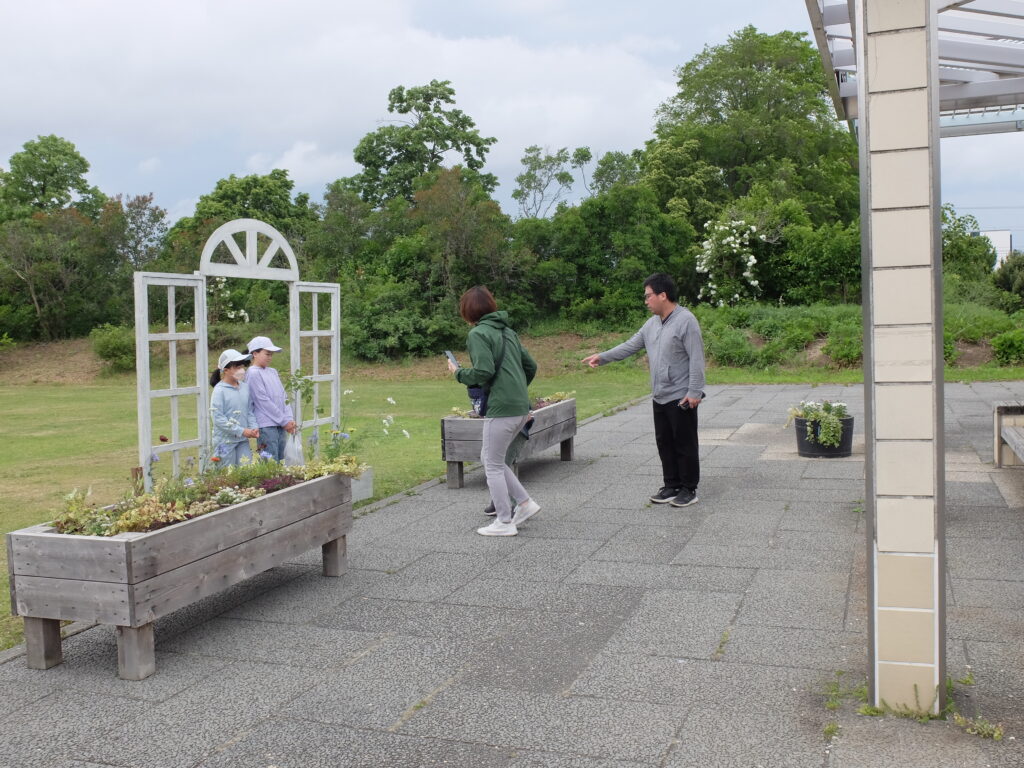 2024年記念樹プレゼントｰ引き換え会場の様子