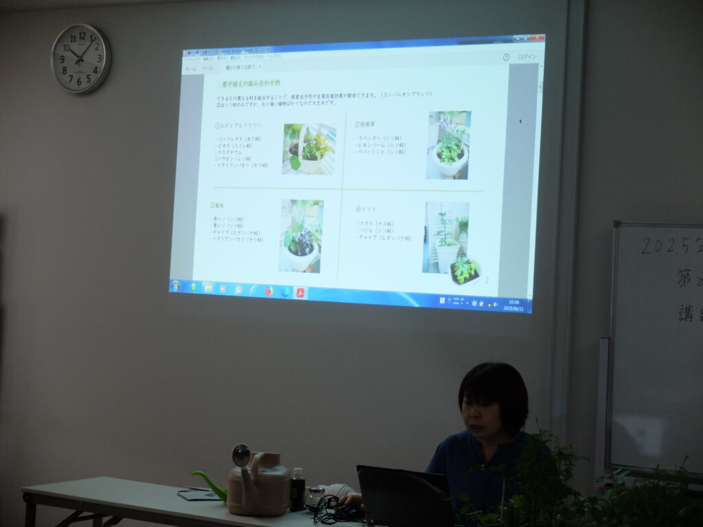 2025年さっぽろまちづくりガーデニング講座第8回目－講義・実習風景