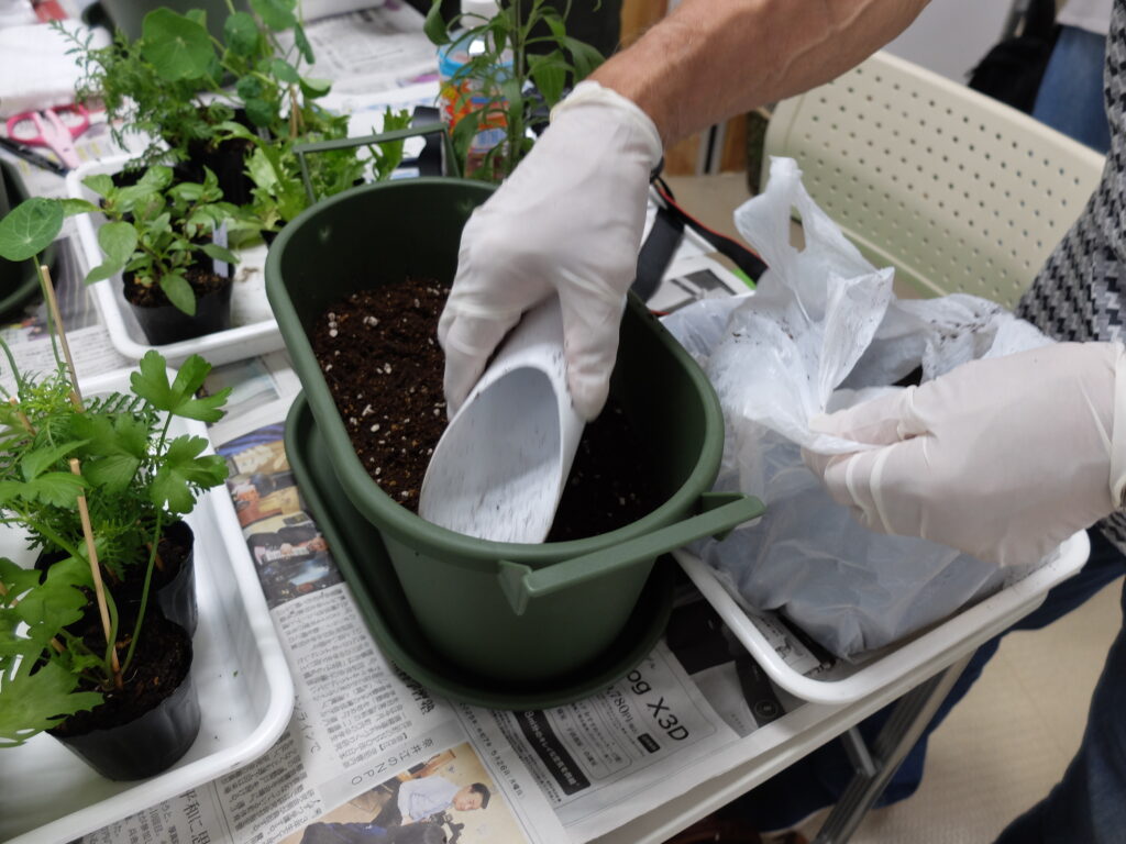 2025年さっぽろまちづくりガーデニング講座第8回目－講義・実習風景