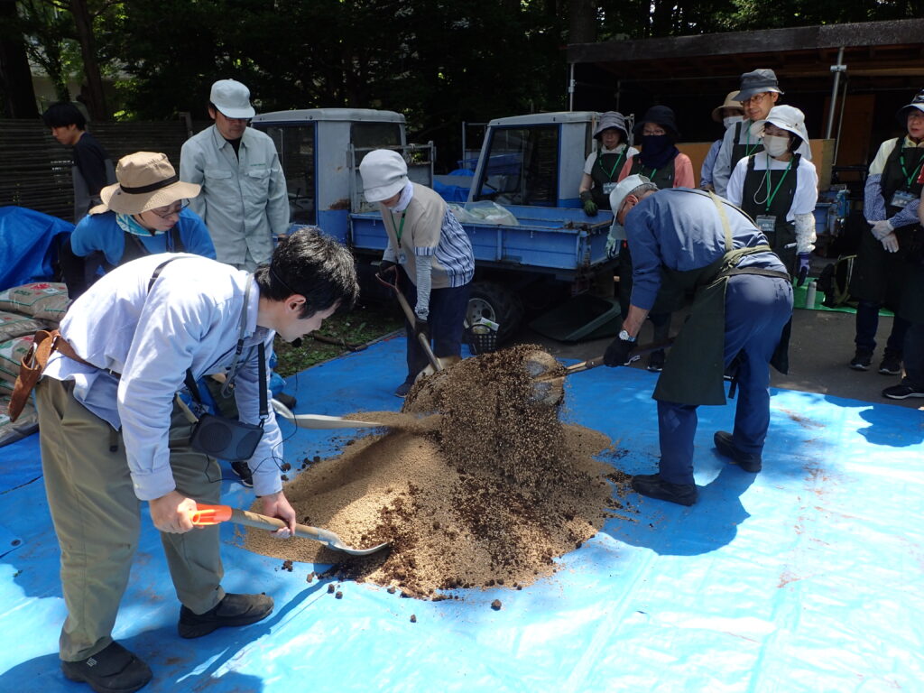 2025年さっぽろまちづくりガーデニング講座第7回目－実習風景