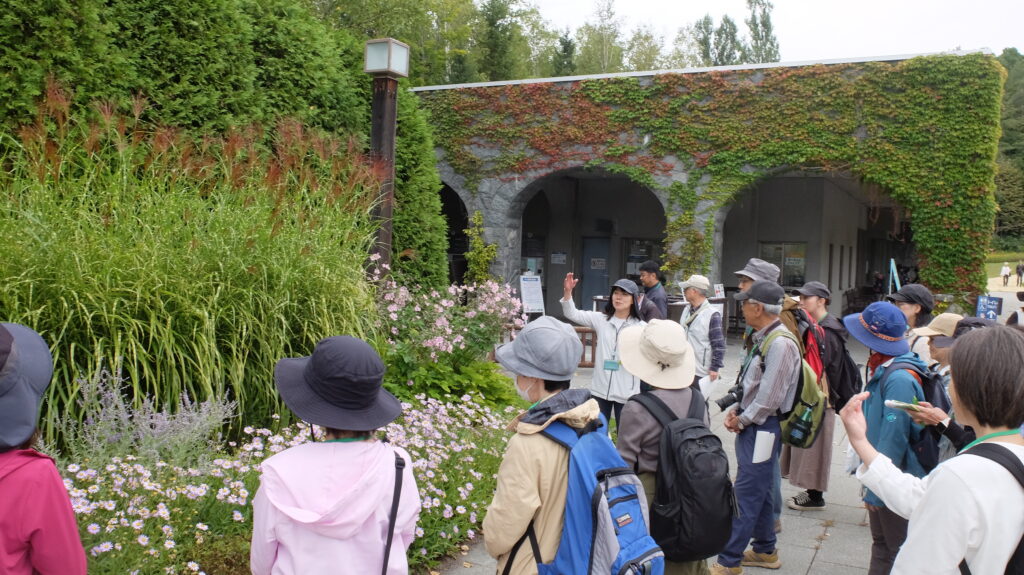 2025年さっぽろまちづくりガーデニング講座第13回目－ガーデン見学会の様子