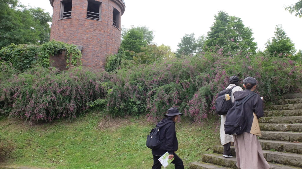 2025年さっぽろまちづくりガーデニング講座第13回目－ガーデン見学会の様子