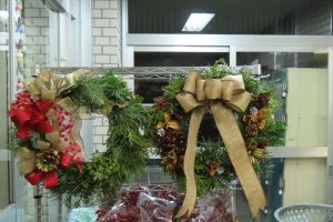 ヒバベースで作ったリースの写真