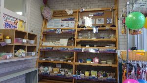 商品棚の全体写真