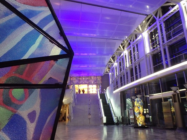 札幌コンサートホールKitaraエントランスホール