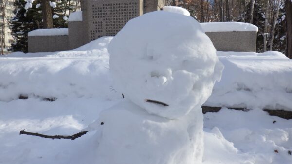 アンパンマン似の雪像