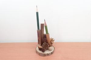 工作の見本。鉛筆立て。