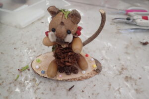 木の実で作った寅