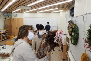 バランスのとり方を一緒に見てくれるボランティアさん