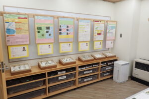 報告展会場の様子