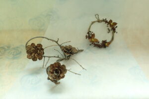 木の実のお花を使ったリース