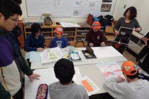 ポスター作りの活動の様子