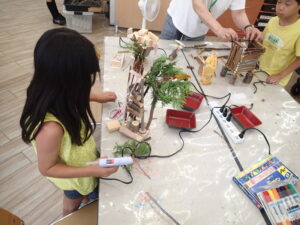 工作する女の子