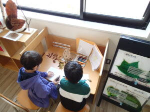 お絵かきコーナーの様子