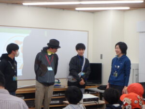 卒業生スタッフ