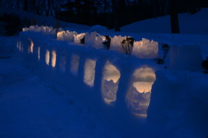 スノーキャンドルの灯った会場