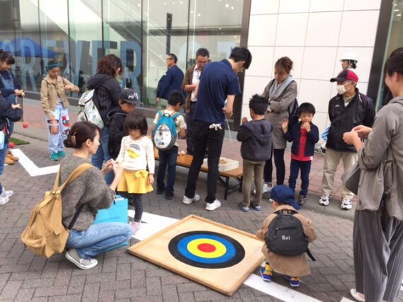 「9/17歩行者天国にプレーパークブースを出展しました！」の画像