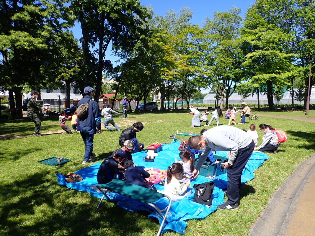 木工遊び(上町公園プレーパーク)