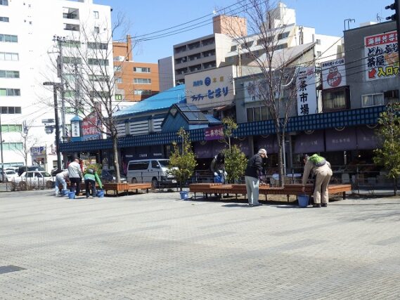 「公園ボランティア活動も開始です」の画像