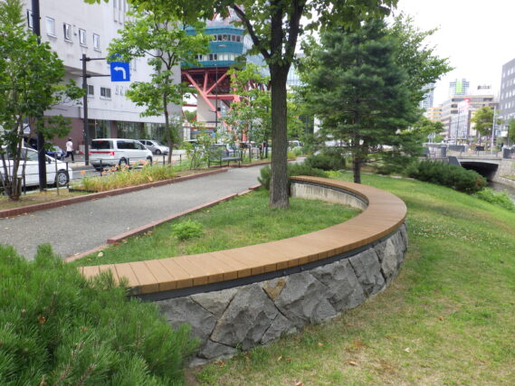 「ベンチが使えるようになりました」の画像