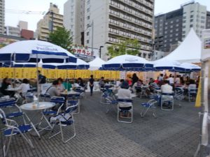 狸二条広場オータムフェスト特別会場なまら鍋横丁の様子3