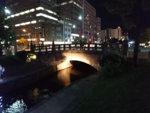 創成橋のライトアップの様2