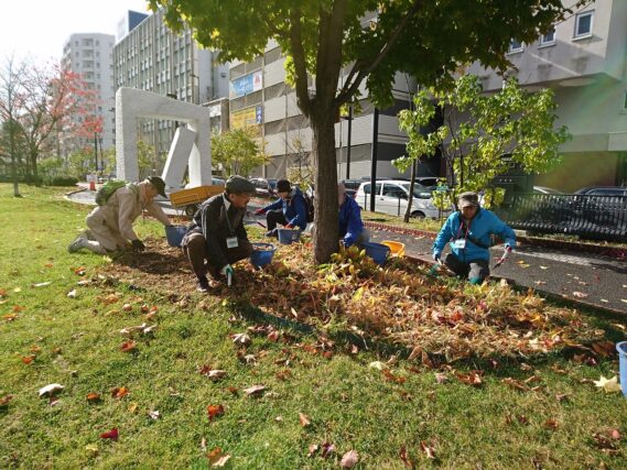 「お助け隊最後の外作業」の画像