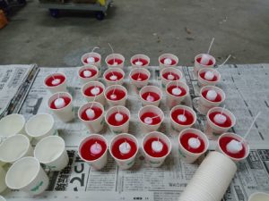 12月4日のお助け隊のロウソクづくりで作っているロウソク
