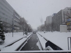 12月27日9時半過ぎの南1条