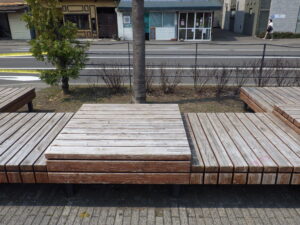 塗る前のベンチ