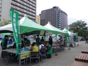 8月27日に開催された水源の森づくりのイベントの様子5