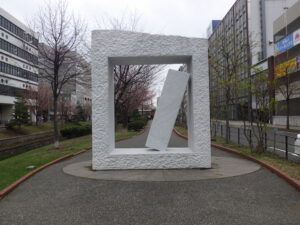 4月20日にシートが外された生棒