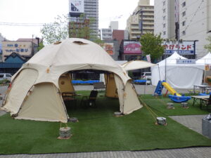 5月12日にオープンを待つSOSEI PICNICの会場の様子