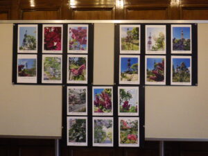 7月19日から札幌市資料館で開催のライラック写真展の様子