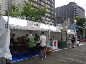 ９月１日から始まった創成川公園サンキューフェスティバルに出店している二条市場さん