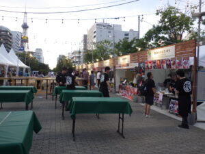 9月8日に始まったリバーサイドグルメパークの様子