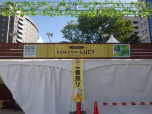 9月8日から始まるリバーサイドグルメパークの設置の様子