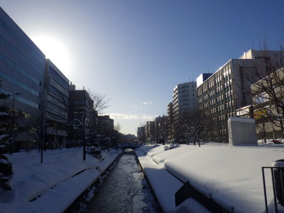 「冬の災害を思い今週末狸二条広場でスノーキャンドル作りと点灯」の画像