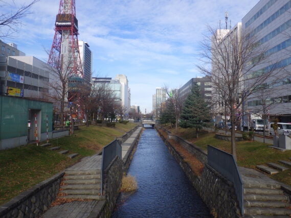「12月になり公園ボランティアも冬期の活動開始」の画像