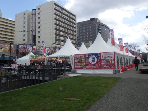 狸二条酒まつりの様子