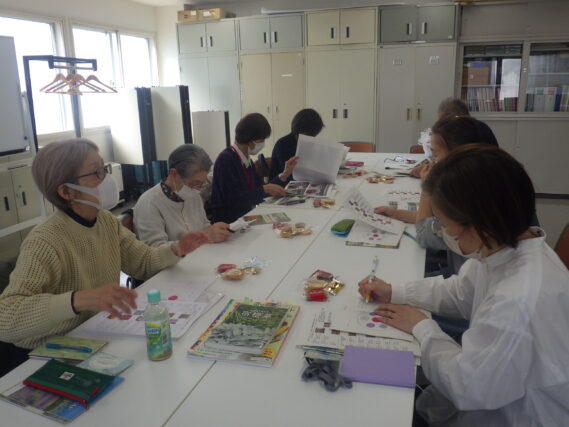 花くらぶの花選びミーティングの様子