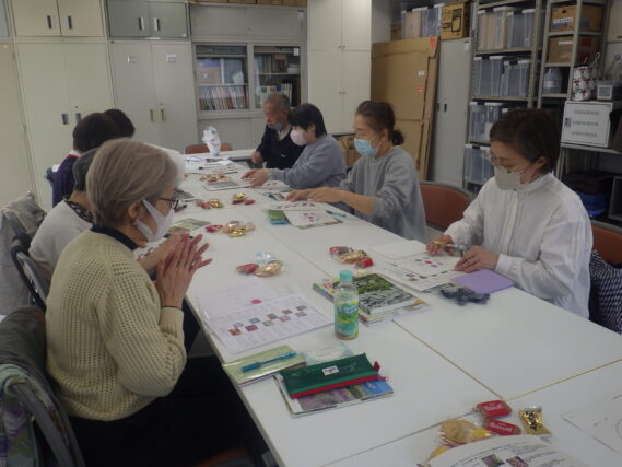 花くらぶの花選びミーティングの様子