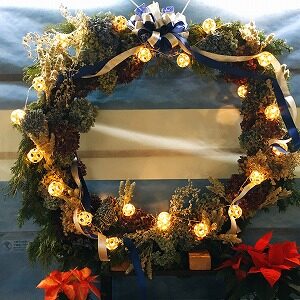 クリスマス巨大リース