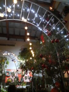 イルミネーションのアーチ