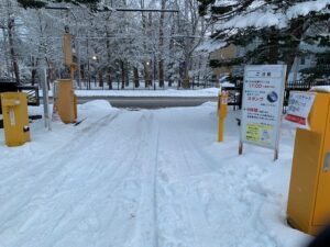 豊平公園駐車場パスゲート認証機故障によるパスゲート一時利用中止のお知らせ。
