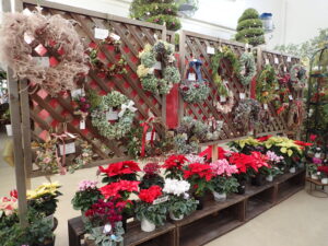 ハンドメイドのリースが展示販売されるメイン会場全景